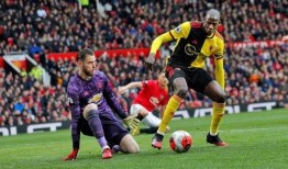 曼联门将爆料最新视频,最新视频曝光球队幕后真相！”