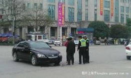 杞县建设路车祸最新爆料,悲剧现场细节披露，调查深入进行中