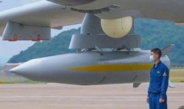 轰6K最新消息爆料,揭秘我国战略轰炸机最新进展与性能提升